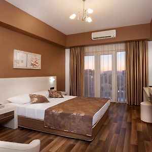 Standard Double or Twin Room Garden View